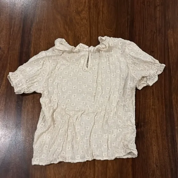 Rylee   Cru 4-5Y Cream Lace Top and Blue and Cream Floral Ruffle Skirt