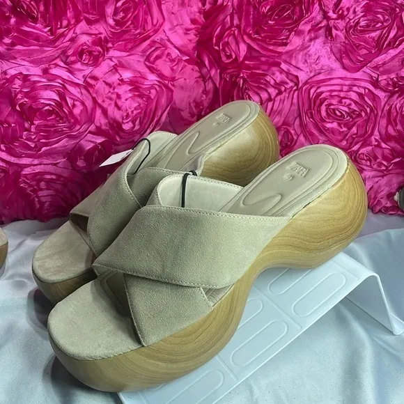 (S3)ZARA Leather Chunky Wood‎ Heel Suede Sandal Sizes 9(1),10(1) NWT