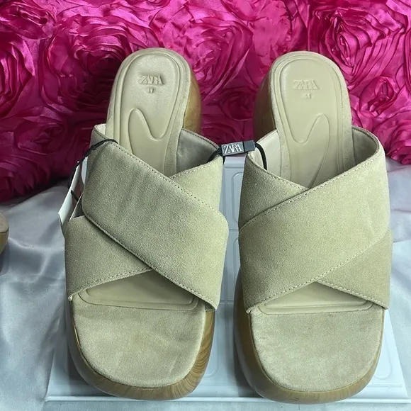 (S3)ZARA Leather Chunky Wood‎ Heel Suede Sandal Sizes 9(1),10(1) NWT