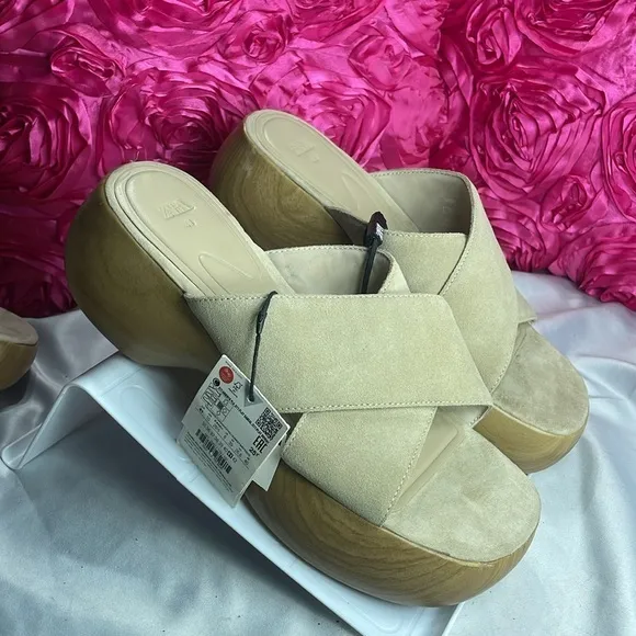 (S3)ZARA Leather Chunky Wood‎ Heel Suede Sandal Sizes 9(1),10(1) NWT