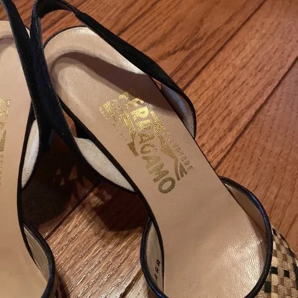 Salvatore Ferragamo beige/black woven slingbacks Narrow #quietluxury