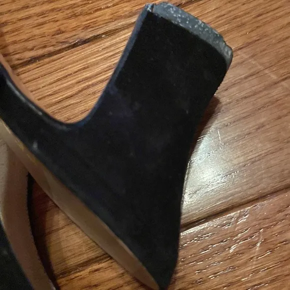 Salvatore Ferragamo beige/black woven slingbacks Narrow #quietluxury