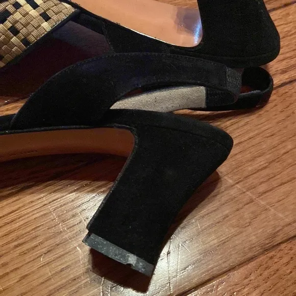 Salvatore Ferragamo beige/black woven slingbacks Narrow #quietluxury