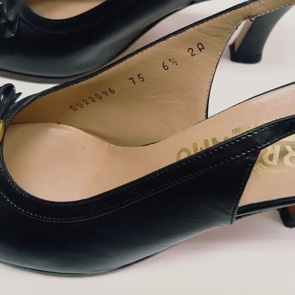 Salvatore ferragamo leather heels