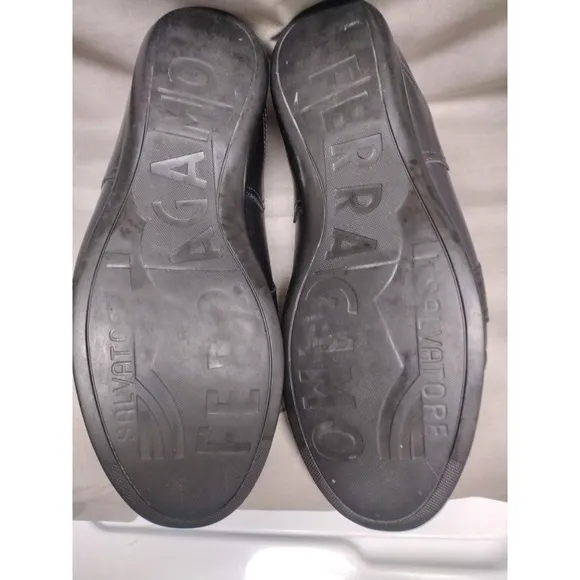 Salvatore Ferragamo Shoes Mens Size 9 EE Black Leather Casual Sneaker