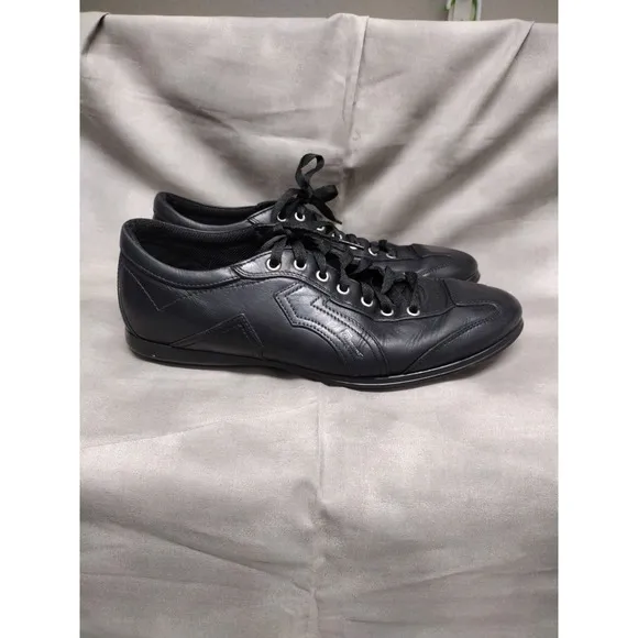Salvatore Ferragamo Shoes Mens Size 9 EE Black Leather Casual Sneaker