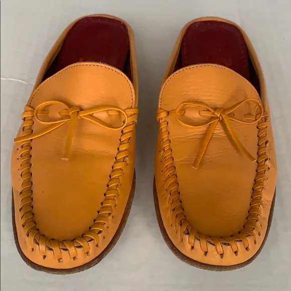 SALVATORE FERRAGAMO | Yellow Leather Mules Sz 7.5B
