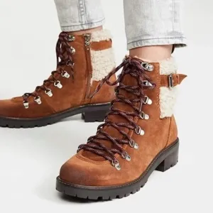 SAM EDELMAN Ankle Boot in Taupe 8.5
