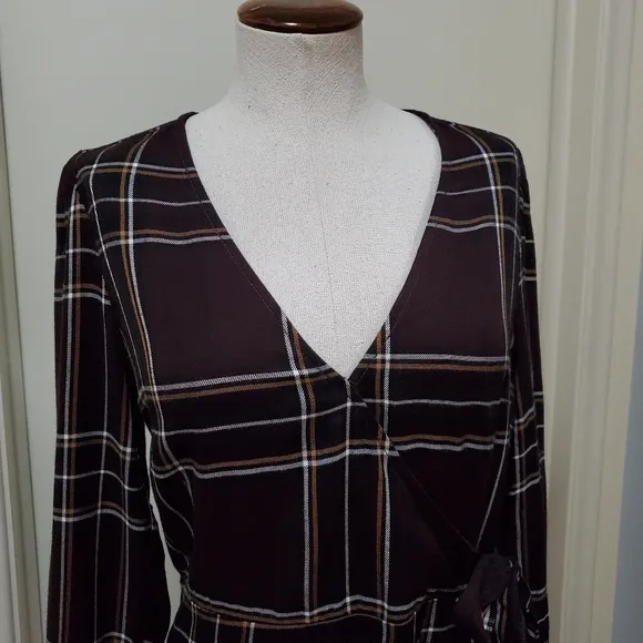 Sanctuary Upbeat Plaid Wrap Mini Dress Plum Multi 6 NWT
