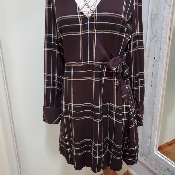 Sanctuary Upbeat Plaid Wrap Mini Dress Plum Multi 6 NWT