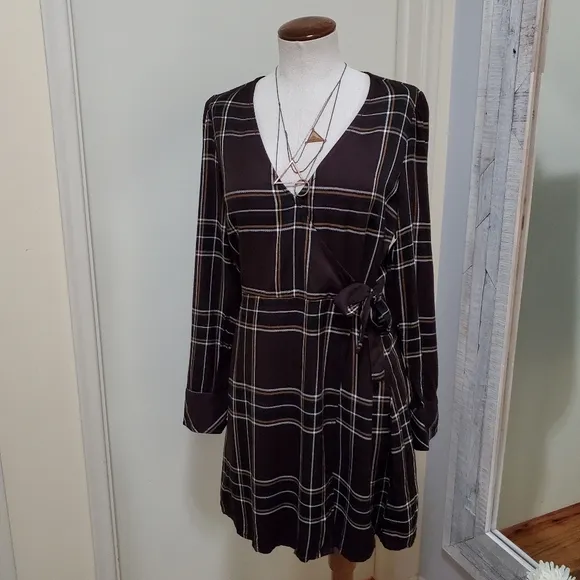 Sanctuary Upbeat Plaid Wrap Mini Dress Plum Multi 6 NWT