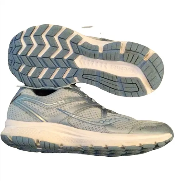 SAUCONY COHESION NEAR PERFECT CONDITION.