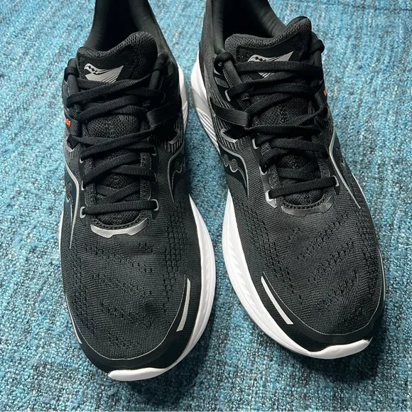 Saucony Guide 16 Running Shoes in Black White
