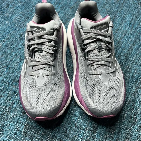Saucony Hurricane 24 Running Shoes in Flint Viola