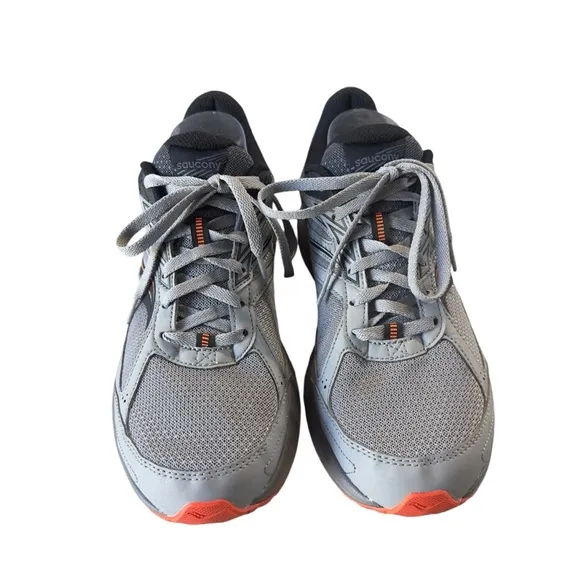 Saucony Running Shoes Men’s Size 10.5  Gently Used