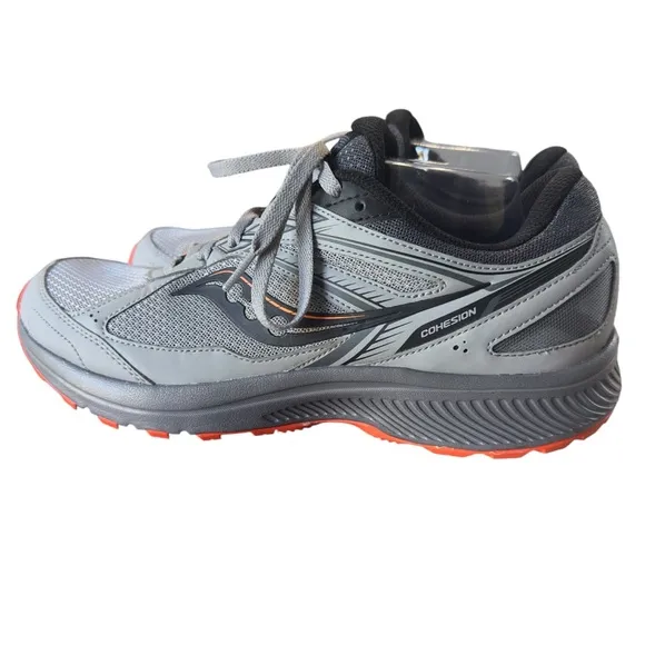 Saucony Running Shoes Men’s Size 10.5  Gently Used