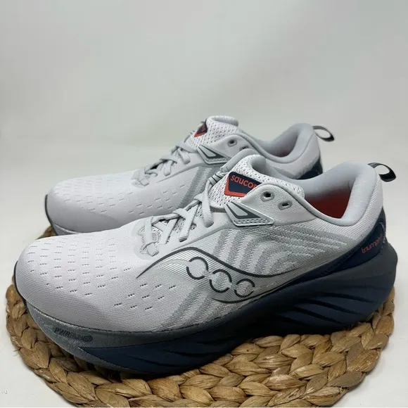 Saucony Triumph 22 Men's Running Shoes Cloud Navy Size 10.5 WIDE Men's