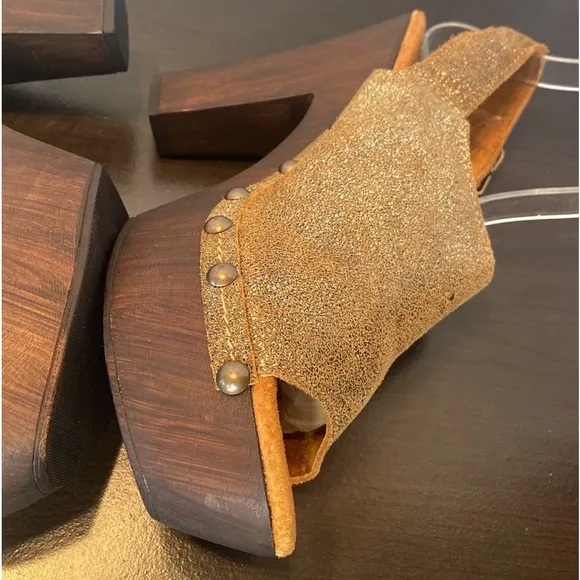 Sbicca Metallic Leather Slingback Peeptoe Platform Sandals Size 10