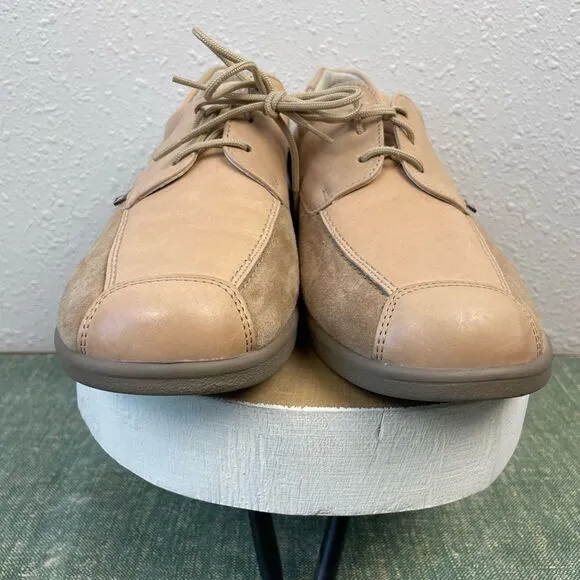 Sensible Leather Sneakers Size 7 EUC