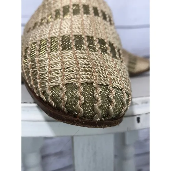 Sesto Meucci Tan Woven Slip on shoes size 9.5