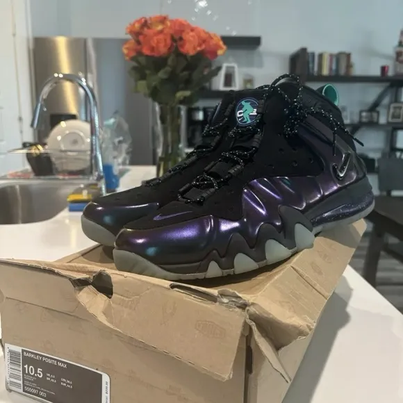 Size - 10.5 Nike Barkley Posite Max NEVER WORN