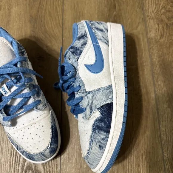 Size 5Y- Air Jordan 1 SE Low Washed Denim