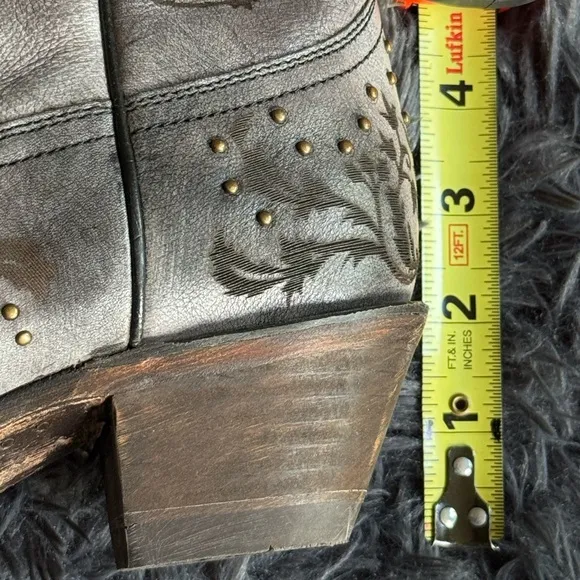 Size 6 Corral Studded Grey/Black Cowboy Boots Discontinued -6182