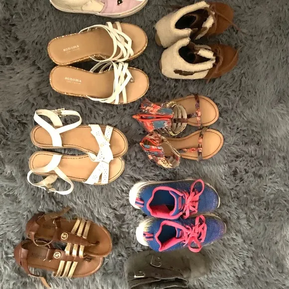 Size 6&amp;7/8 clothes shoes sizes 12-1.5