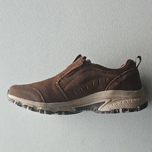 Skechers Brown Athletic Shoes with Durable Design
