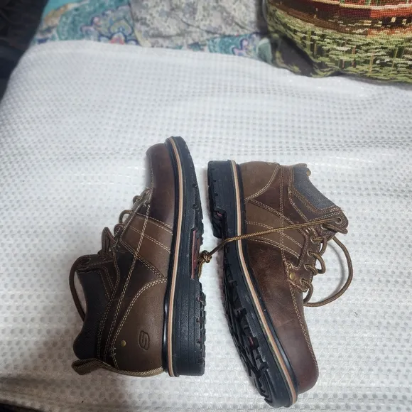 SKECHERS EUC MENS SZ 10.5 MARCELO TOPEL MED TOE HIKING BOOTS