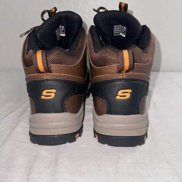 Skechers Relaxed Fit 65529 EWW Relment Traven Hiking Boots Mens 9 Brown Leather
