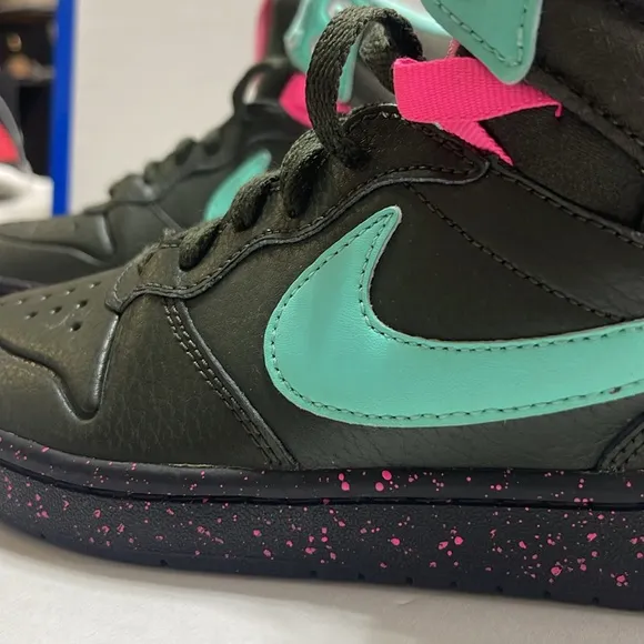 Sku BQ5440300 Used like new Nike Sneakers