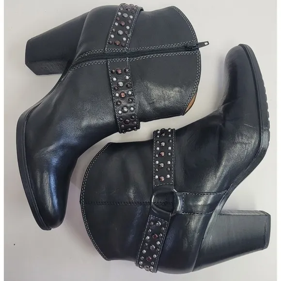 SOFFT Noreen Black Leather Studded Mixed Metals Harness Moto Ankle Booties 8.5 M