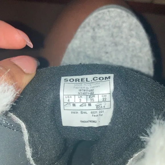 Sorel girl’s boots