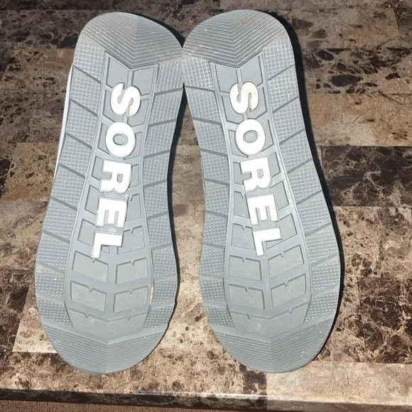 Sorel girl’s boots