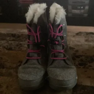 Sorel girl’s boots