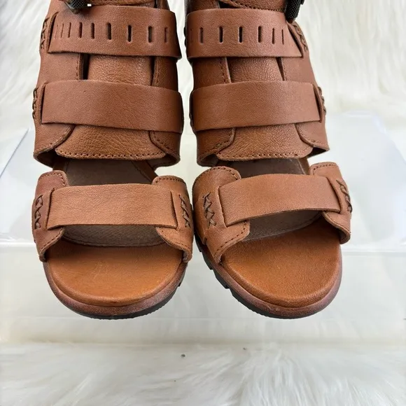 SOREL NADIA BUCKET CAMEL HEELS SANDALS SIZE 7.5