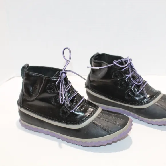 Sorel Out N About Duck Snow Girls NY2625-010 Boots Winter Shoes Purple Black 4