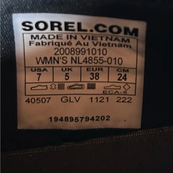 Sorel Woman’s Black Sneakers/ Sorel Ona / NWOT, NWOB/ Size 7