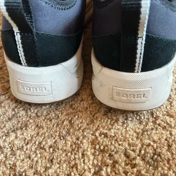 Sorel Woman’s Black Sneakers/ Sorel Ona / NWOT, NWOB/ Size 7