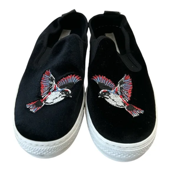 Stella McCartney slip on embroidered kids shoes size 35 / 4.5 NWOB
