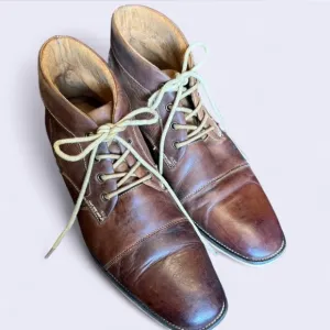 Steve Madden Brown Boots P. Klatin with cream laces sz 10.5 leather cushion arch