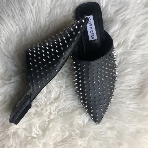 Steve Madden Pinpoint slip on studded shoes in black