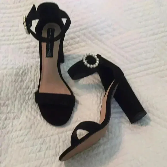 Steven by Steve Madden heels NWT