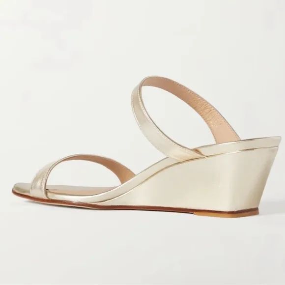 🌹STUART WEITZMAN🌹 Aleena Metallic Leather Wedge Sandals Size: 7B