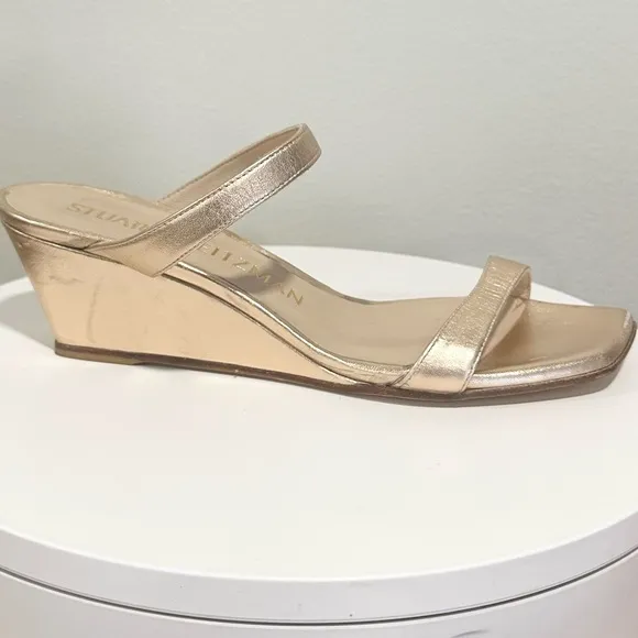 🌹STUART WEITZMAN🌹 Aleena Metallic Leather Wedge Sandals Size: 7B