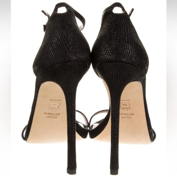 Stuart Weitzman Suede Keyhole Accent Sandals. Size 9.5