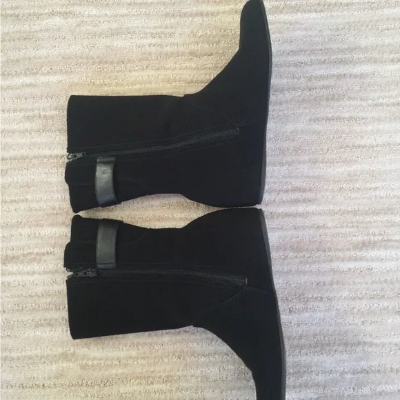 Stuart Weitzman Women's Wedge Luxury Black Downpour Dress Boots Gortex Size 7.5