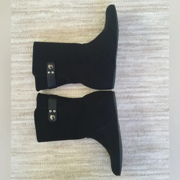 Stuart Weitzman Women's Wedge Luxury Black Downpour Dress Boots Gortex Size 7.5