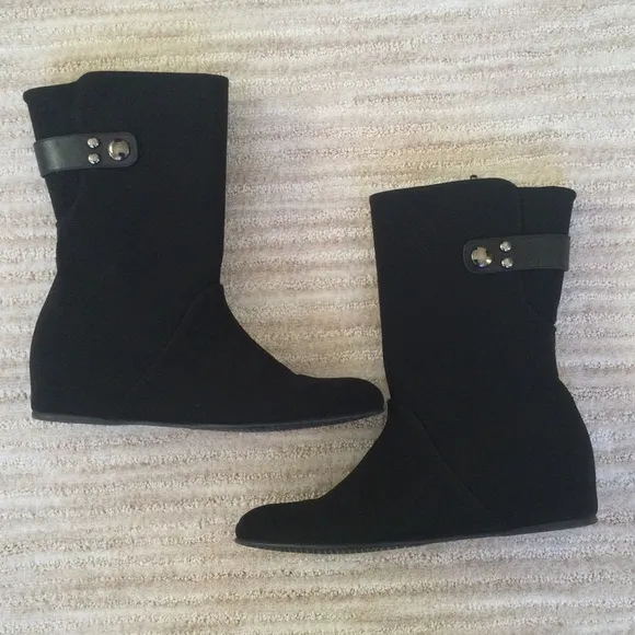 Stuart Weitzman Women's Wedge Luxury Black Downpour Dress Boots Gortex Size 7.5